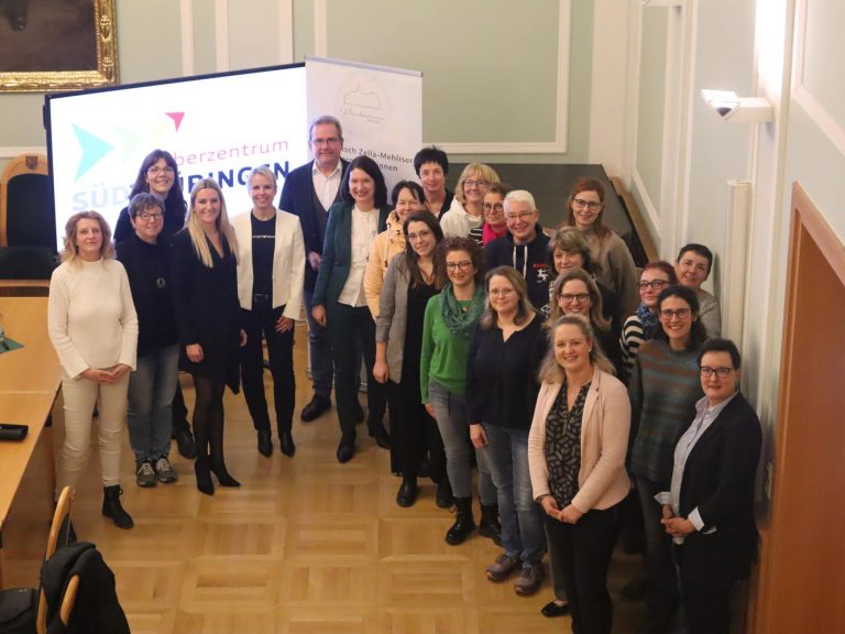 Gruppenfoto_Unternehmerinnen-Stammtisch_r
