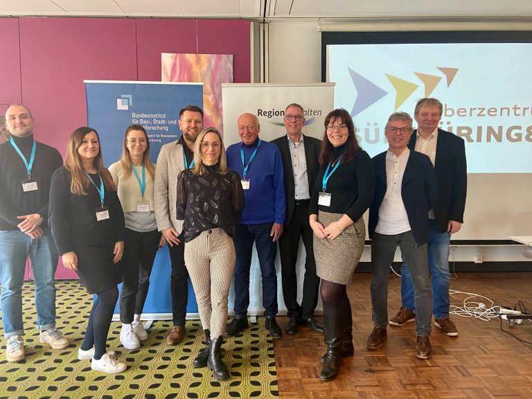 Fördergeber, Begleitforschung u KAG